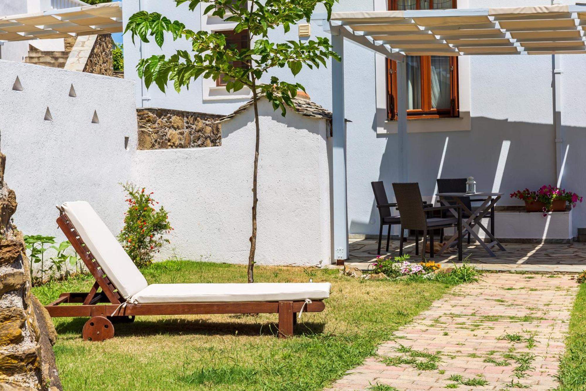Stolios Apartment Skopelos Town Exterior photo